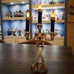 XHXseller Candélabre électronique en plastique pour Halloween Décoration d'intérieur Squelette UV